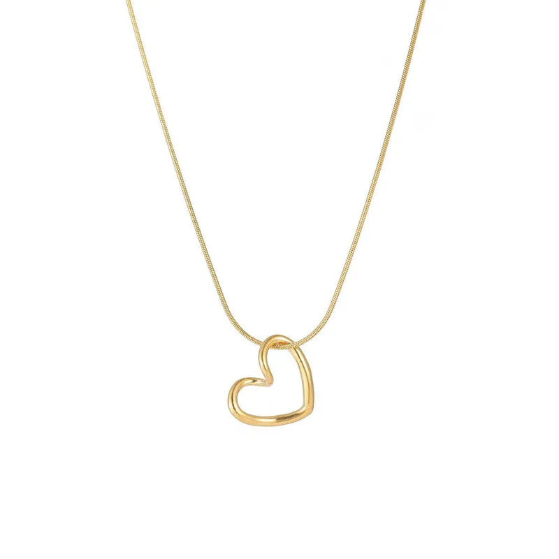 IG Style Hollow Heart Pendant Necklace – 18K GOLD PLATED