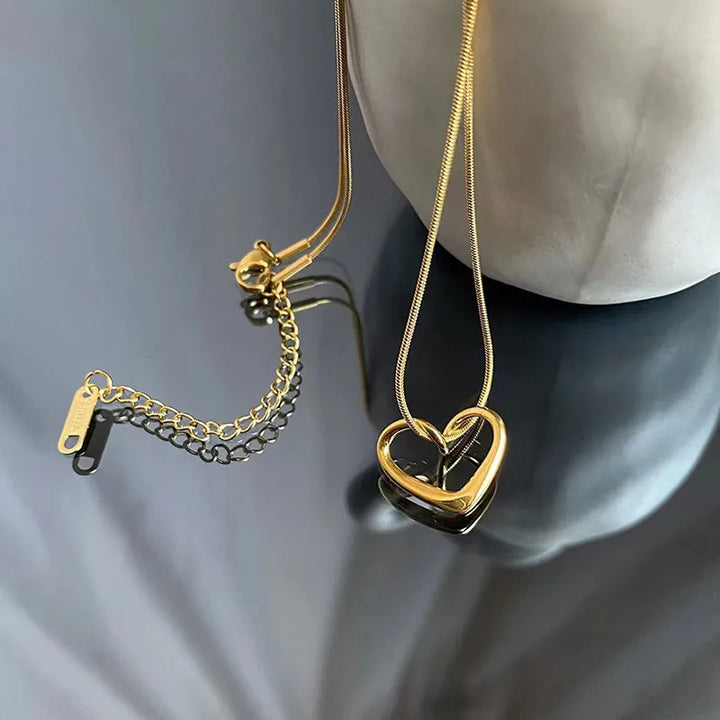IG Style Hollow Heart Pendant Necklace – 18K GOLD PLATED