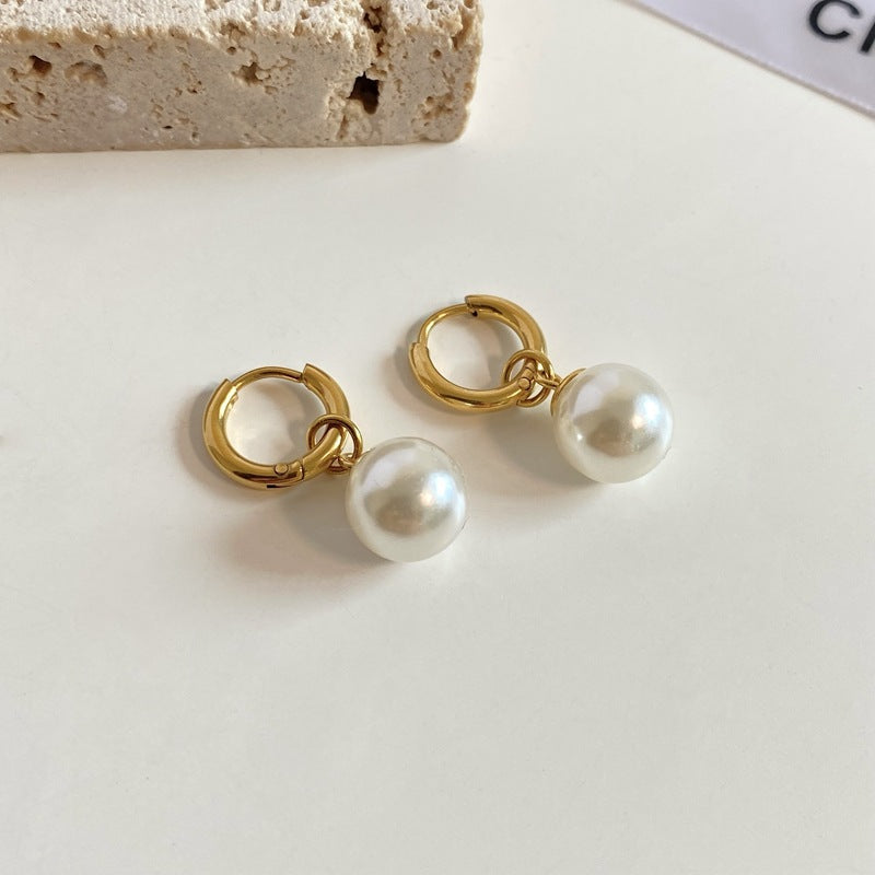 Elegant Pearls Drop Earrings – 18K Gold Plated