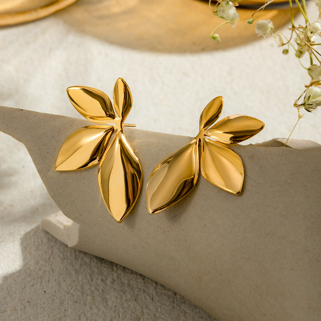 Pinterest Style Golden Leaf Earrings – 18K Gold Plated