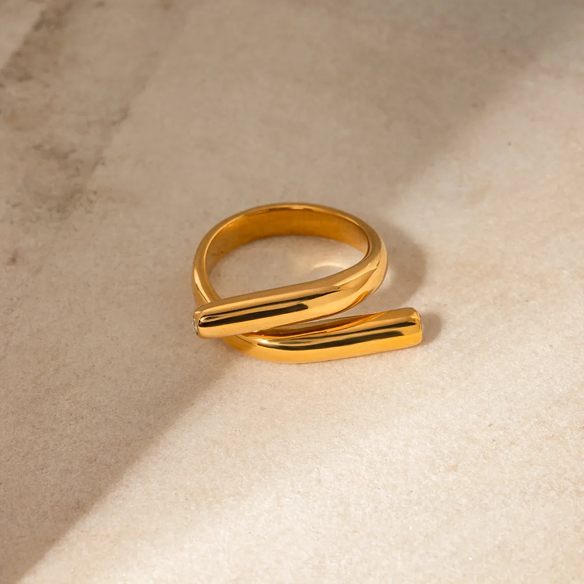 Classic IG-Style Irregular Geometry Ring – 18K Gold Plated
