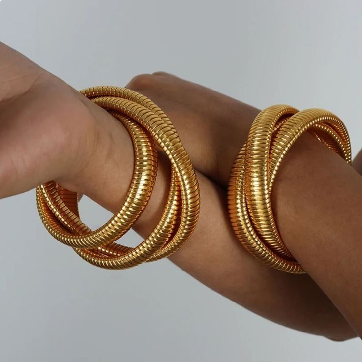Three Layers Spiral Bangle – 18K Gold Plated